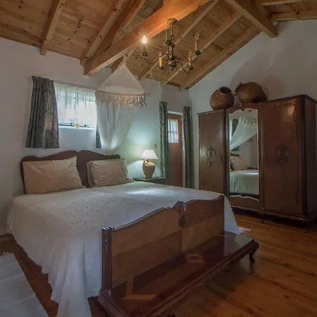 Do Bonjardim Farm stay *